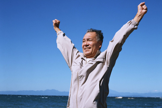 坐骨神経痛が改善し、快適さを感じている様子